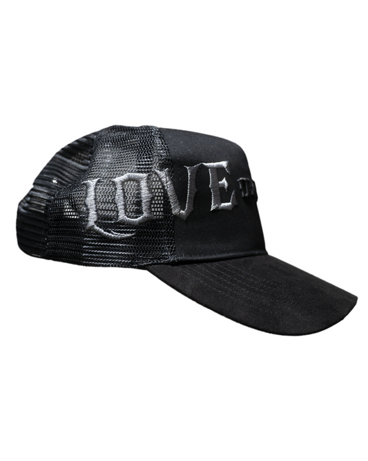 Sombrero AMOR sobre ODIO